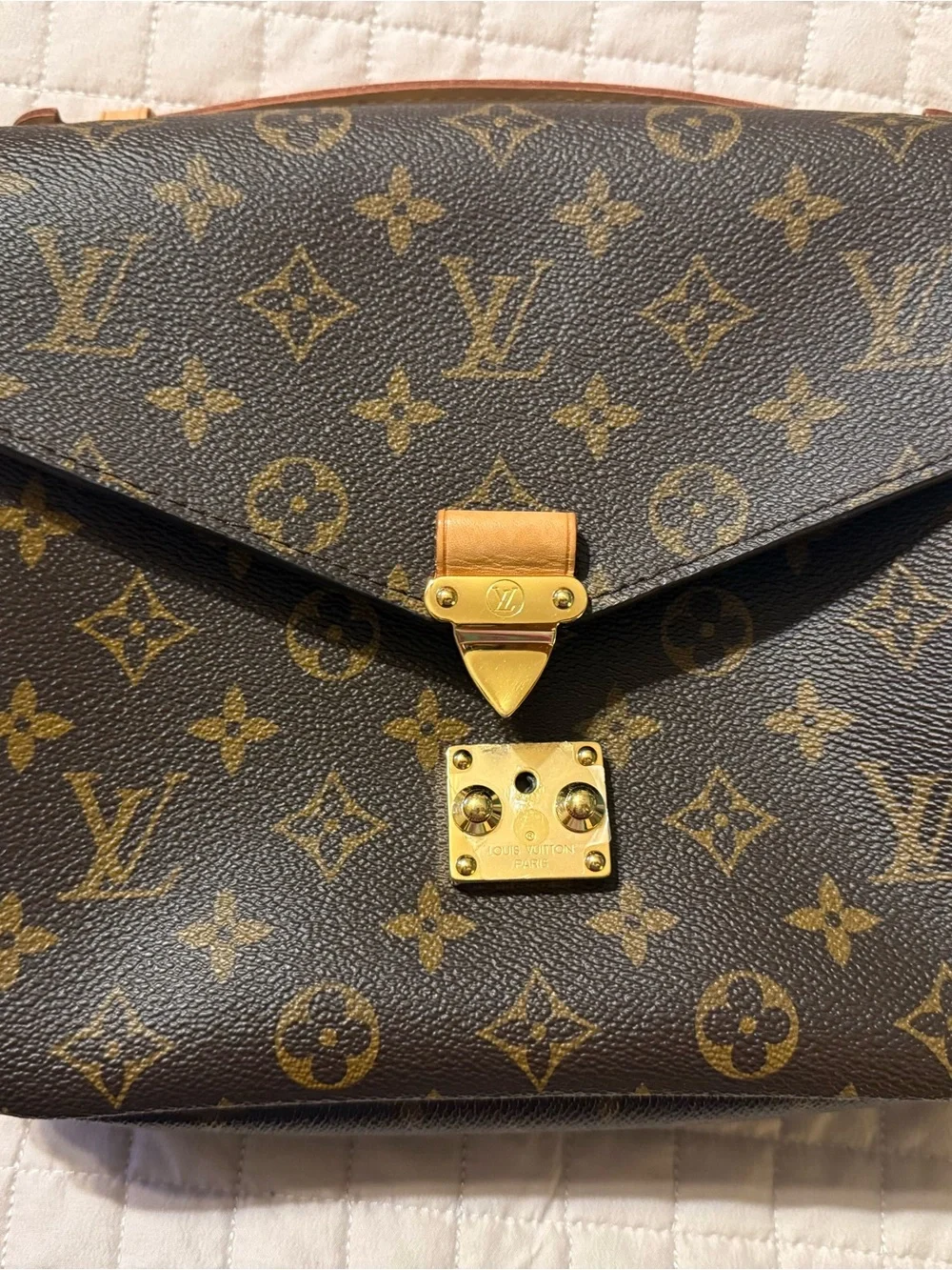 Louis Vuitton Pochette Métis Monogram Canvas Crossbody in Brown and Tan
